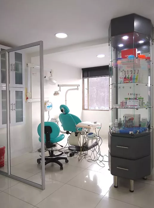 Dentist Bogota Colombia Implants